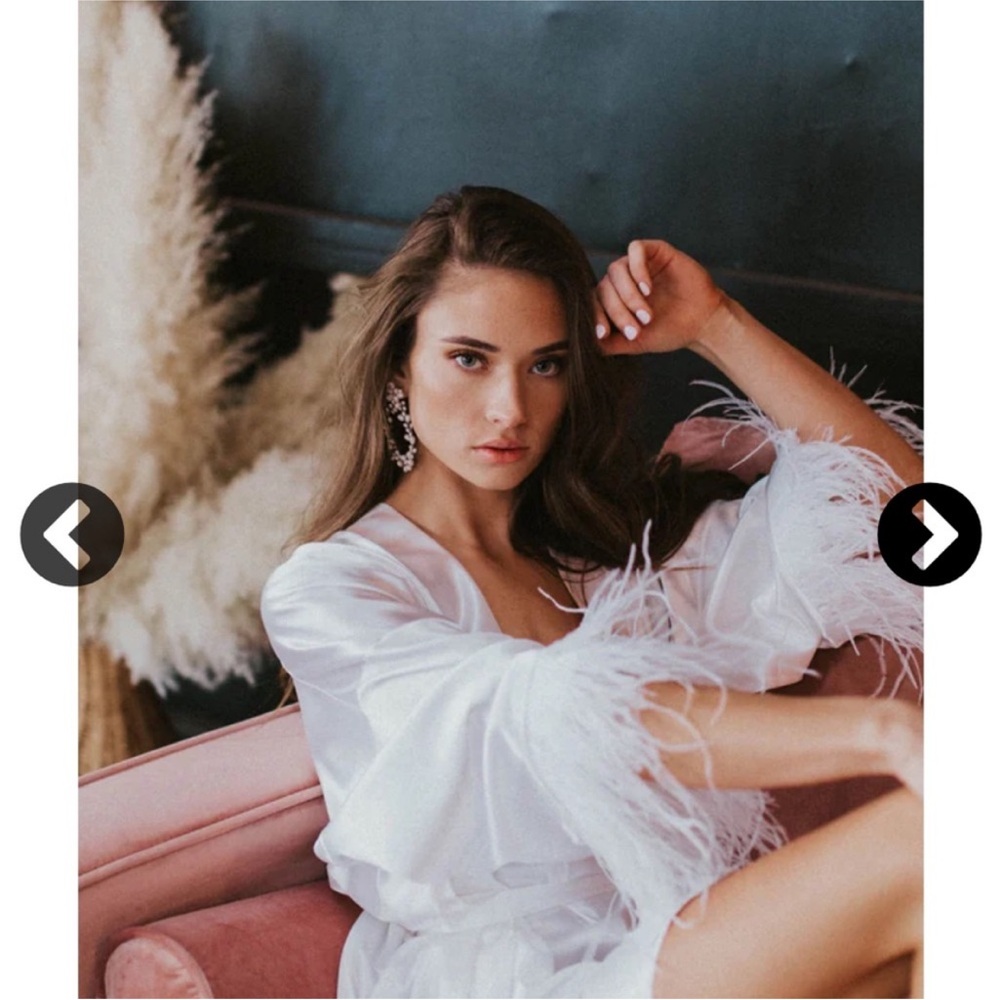 Untamed Petals Marilyn Robe